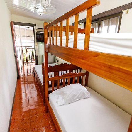 Hotel Flor Blanca Manuel Antonio Exterior photo