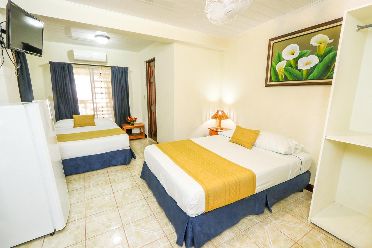Hotel Flor Blanca Manuel Antonio Exterior photo