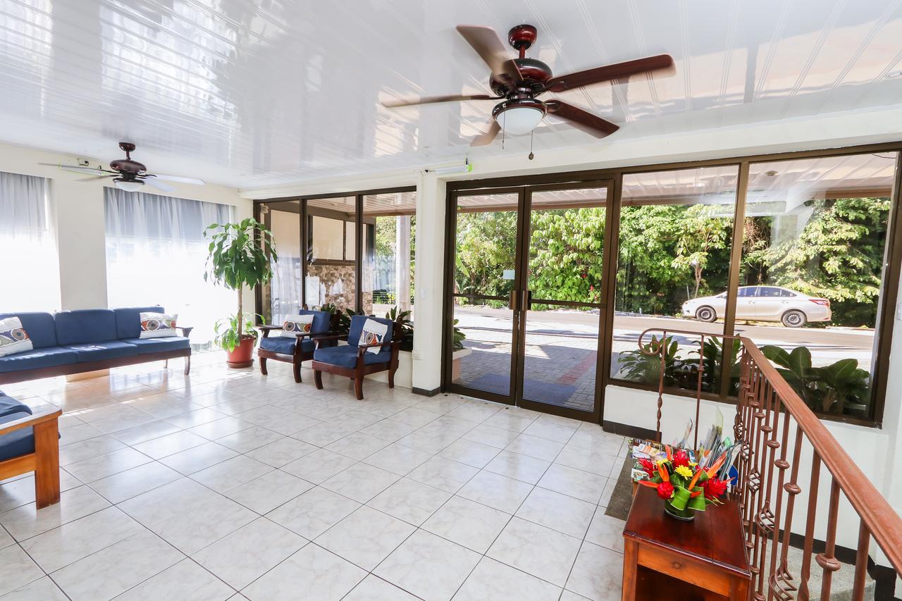 Hotel Flor Blanca Manuel Antonio Exterior photo